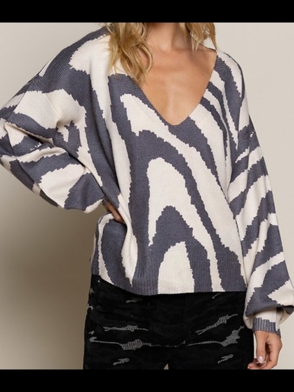POL V-Neck Zebra Print Sweater in Cream & Gray